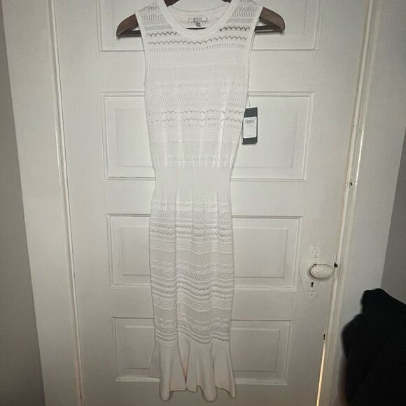 NWTs Guess Arielle Sweater Pick Styled Ruffled Hem White Dress Size Small - Picture 1 of 13